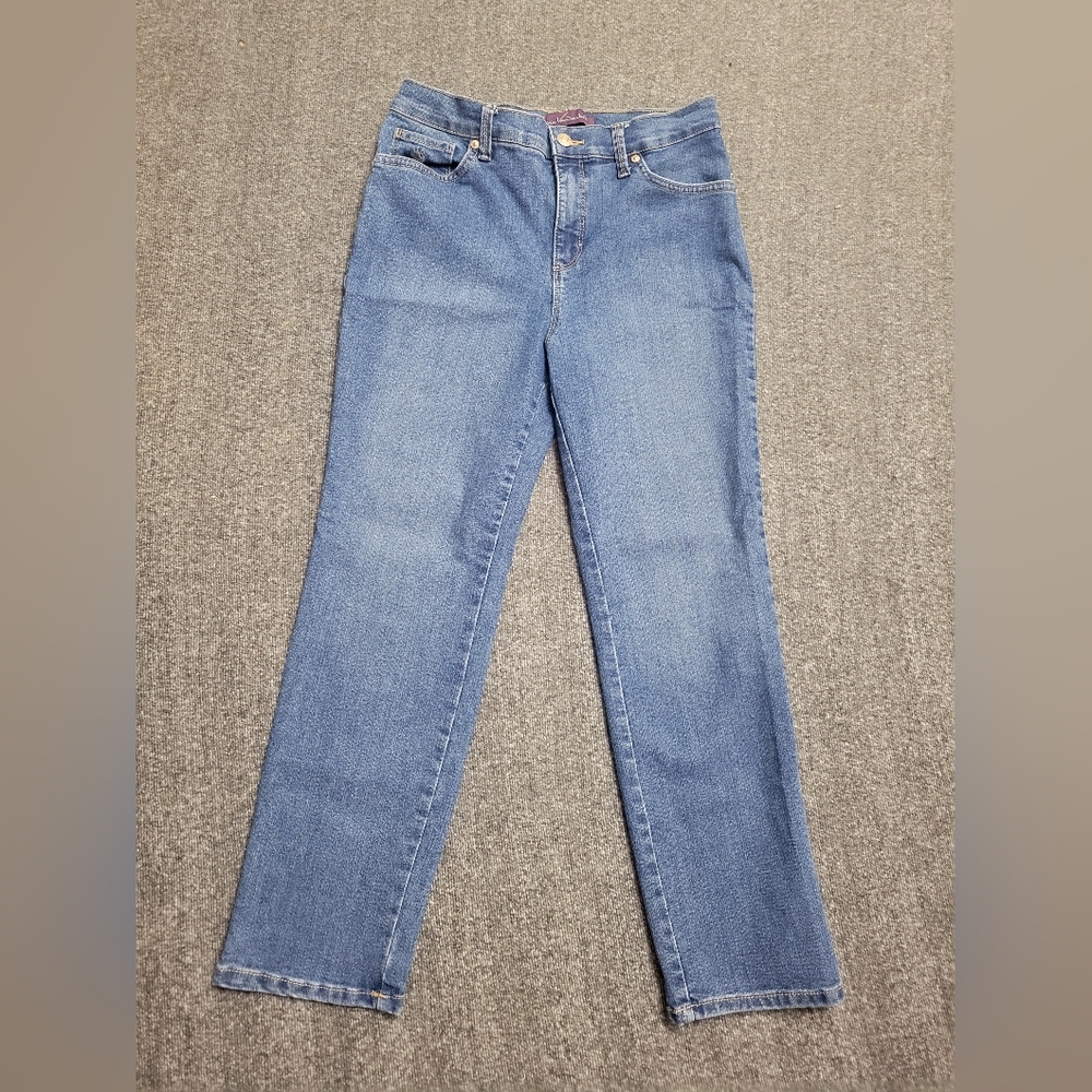 Gloria Vanderbilt Women's Denim Jeans 8 Petite Short Light Wash NWOT Mom Stretch